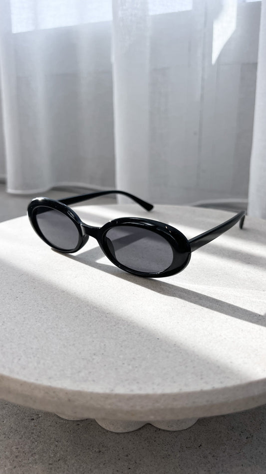 Bella Sunglasses - Black