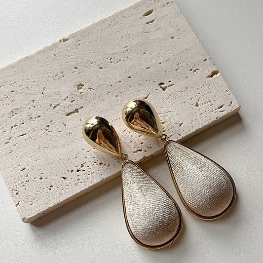 Retro Velvet Water Droplet Exaggerated Earrings