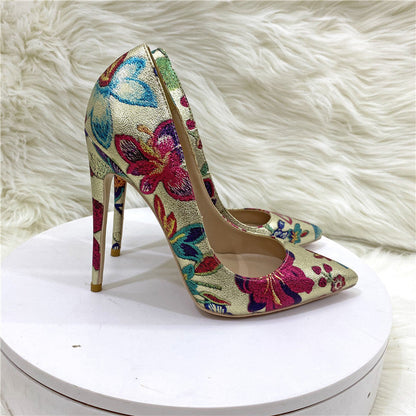 Gold Embroidered Flower Pointed-Toe Shoes